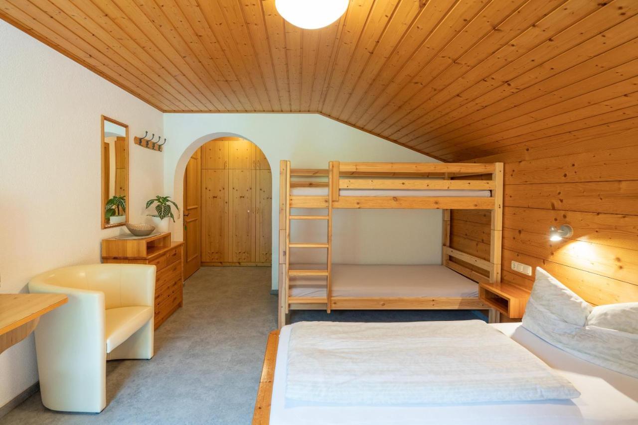 Gaestehaus Fitsch - Ferienwohnung In Silbertal Zewnętrze zdjęcie