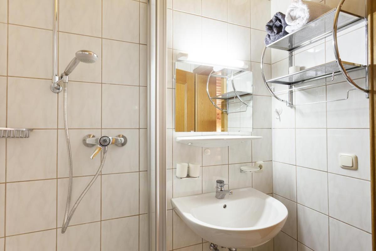 Gaestehaus Fitsch - Ferienwohnung In Silbertal Zewnętrze zdjęcie